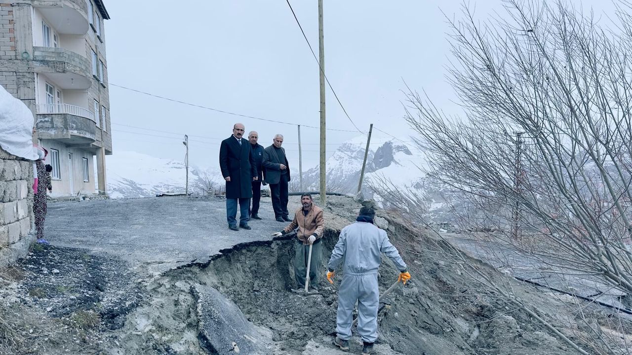 Hakkari Belediyesinin çalışmaları sürüyor