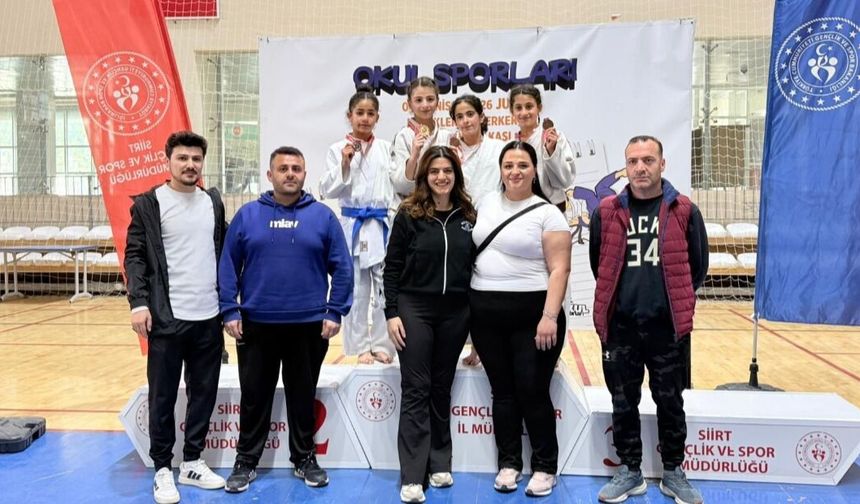 Hakkârili Sporculara Madalya Verildi