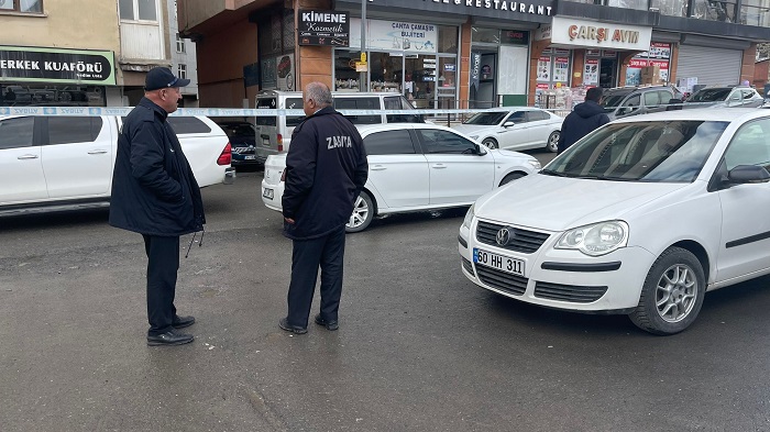 Hakkari’de Kent Meydanı Araç Trafiğine Kapatıldı: Yer Altı Otopark Geliyor