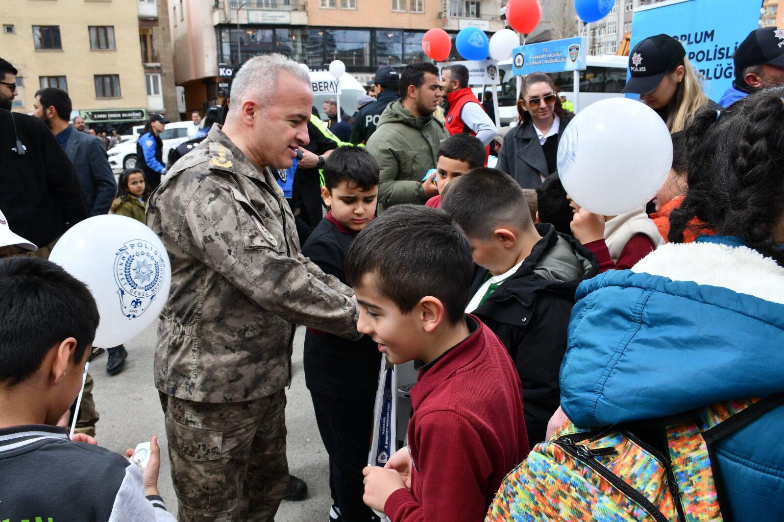 Polis teşkilatının 181’inci yılı Hakkari’de kutlandı