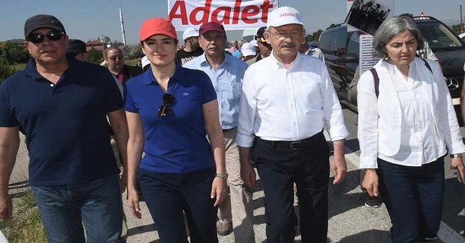 Kılıçdaroğlu: Bıçak kemiğe dayandı, görevimizi yapmazsak ülkenin sonu felakettir