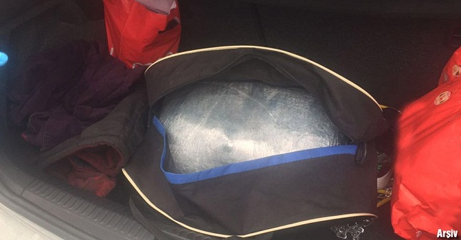 Uyuşturucu Kuryesi İki Akrabaya 16'şar Yıl Hapis