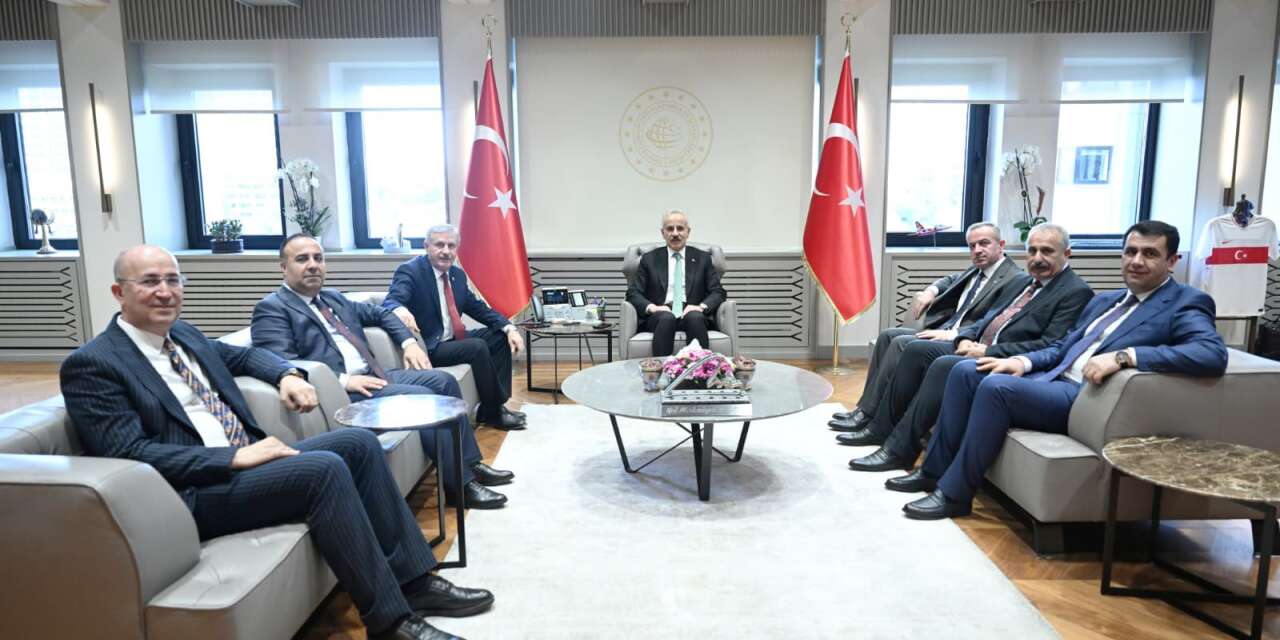 Hakkari’nin Ulaşım Sorunları Bakanlığa Taşındı