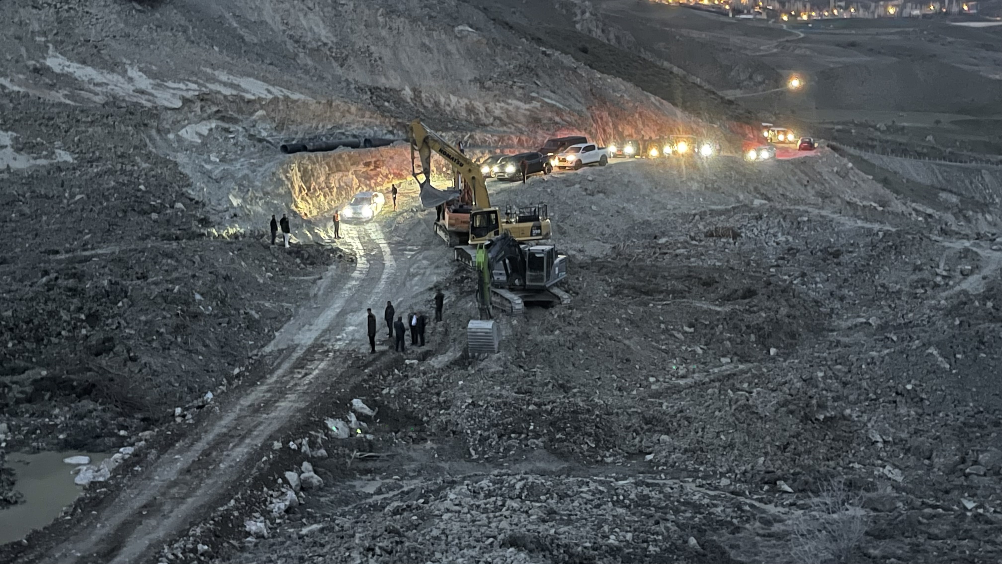 Bölgede Tehlike Sürüyor: Hakkari–Van Karayolu Trafiğe Kapatıldı