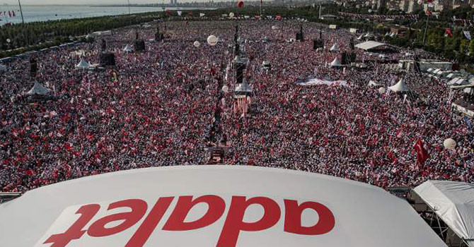 Ak Partililerin yüzde kaçı 'Adalet Yürüyüşü'nü destekledi?