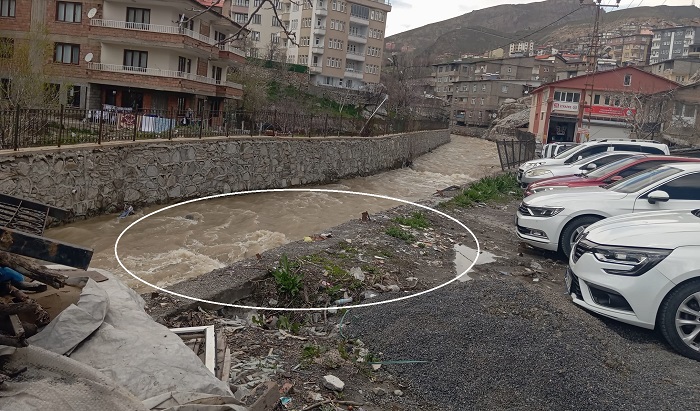 Hakkari’de tehlike alarmı: Eksik korkuluklar tedirgin etti