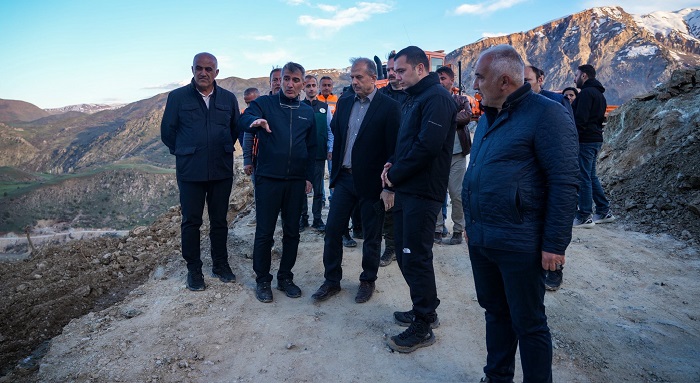 Hakkâri Valisi'nden Yeni Yol ve Askeri Köprü denetimi!