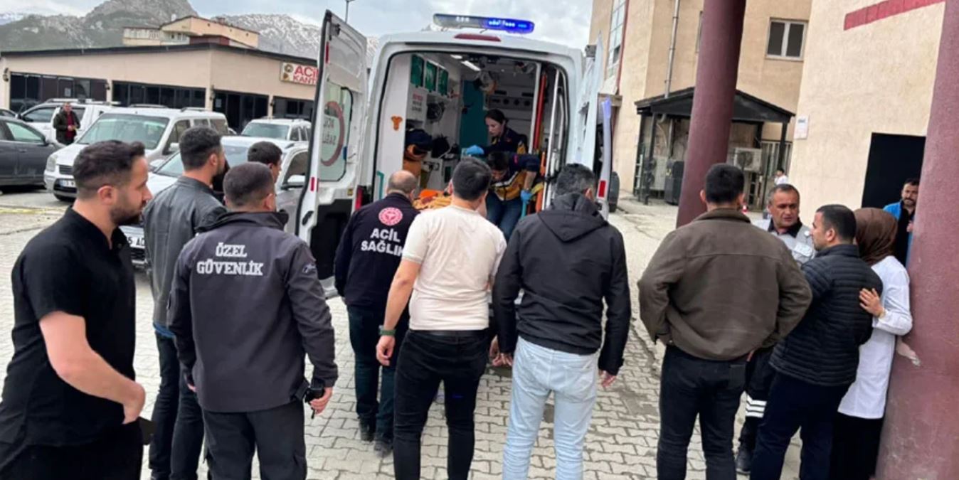Hakkari’de Kamu Personeline Saldırı: Yaralı Var