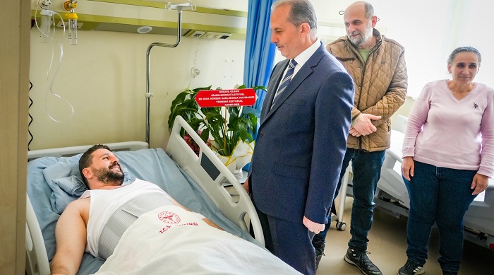 Vali Taşyapan'dan, Bıçaklı saldırıya uğrayan Duman’a Ziyaret