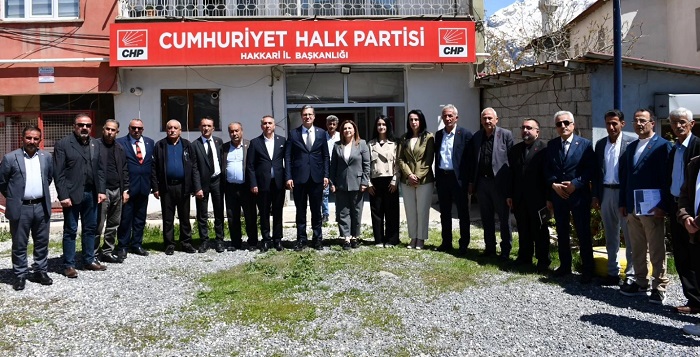 Milletvekili Deniz Yücel, Hakkâri’deki STK ve Odaları Ziyaret etti