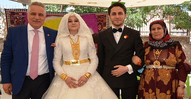 Öztunç Ailesinin mutlu günü  VİDEO