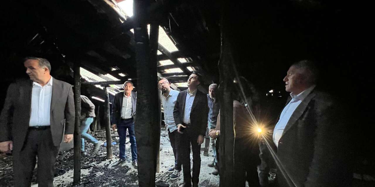 DEM Parti Hakkari İl Örgütü Yangınzedeleri Ziyaret Etti