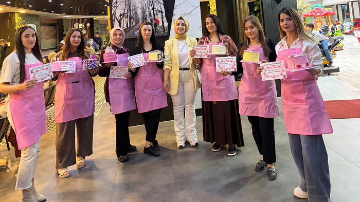 Gül Akdağ Butik Pasta’dan Hakkâri’de Anlamlı Anneler Günü Etkinliği