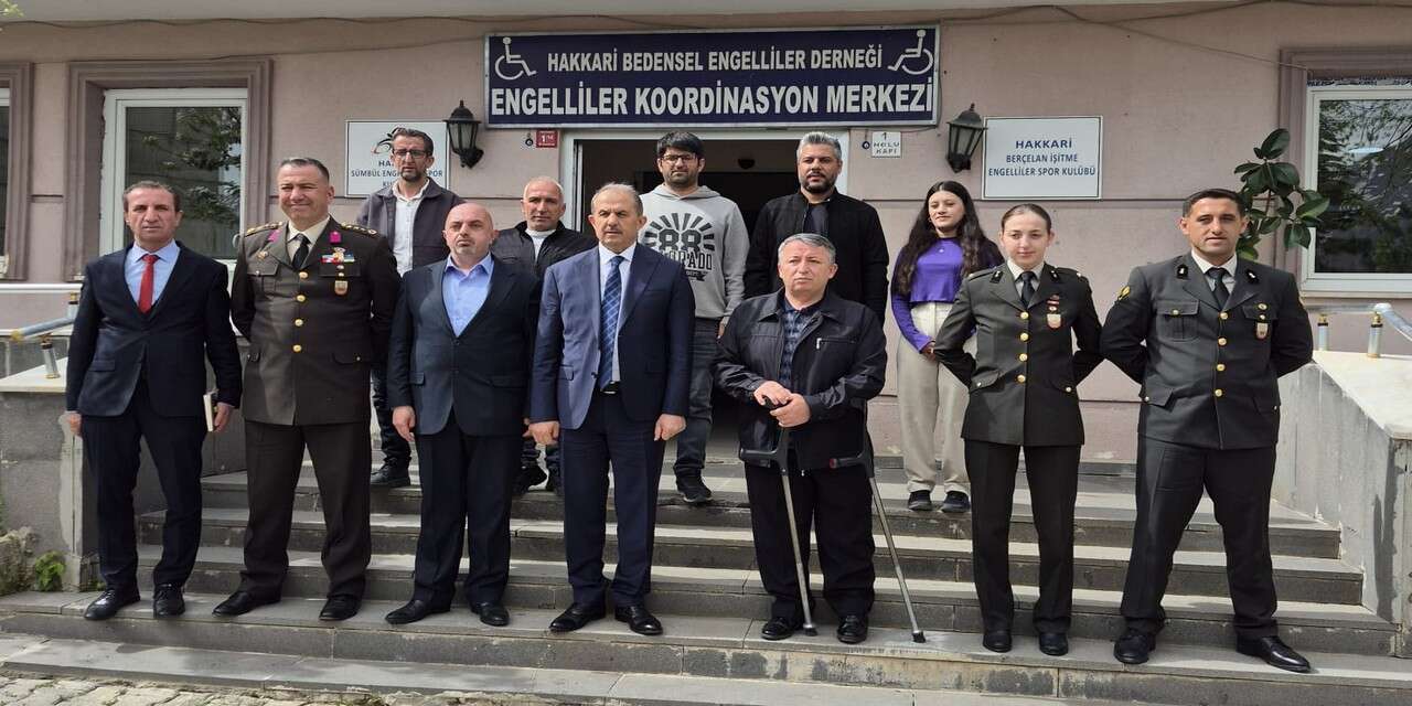 Vali Taşyapan’dan Engelliler Derneği’ne ziyaret