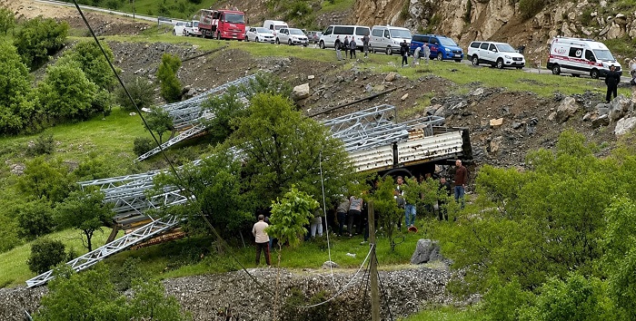 Hakkâri–Şırnak karayolunda kaza: Yaralıların durumu ağır