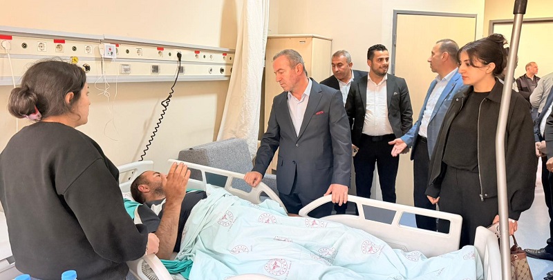 AK Parti İl Başkanı Kaya, Kazazedeleri Hastanede Ziyaret Etti
