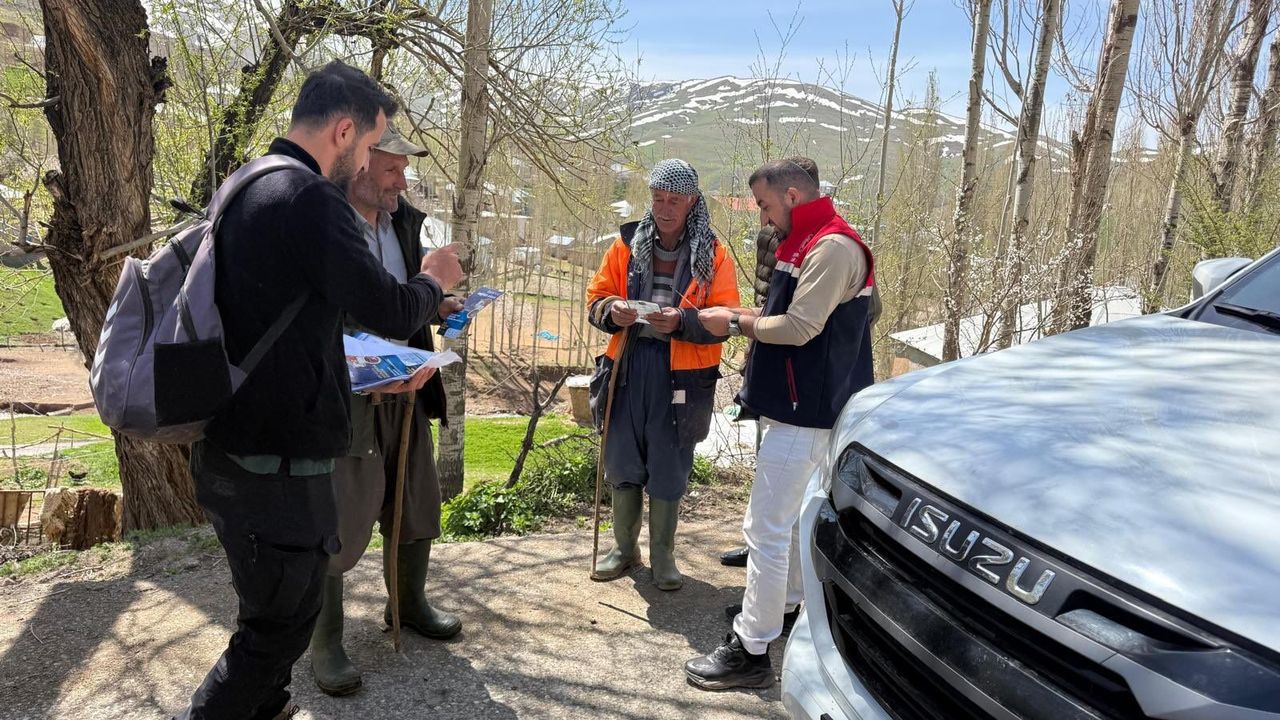 Hakkari’de çiftçilere kurbanlık bilgilendirmesi