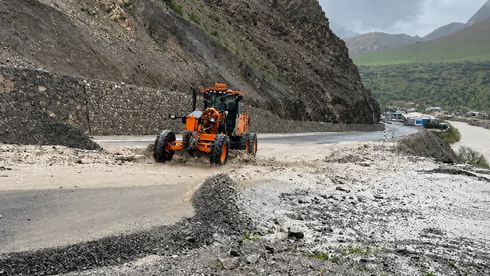 Hakkâri’de Sürücülere Yağış ve Heyelan Uyarısı