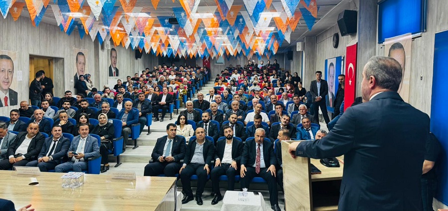 AK Parti Hakkâri’de Belediye Başkanlarıyla Değerlendirme Toplantısı