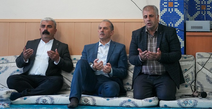 Vali Taşyapan’dan Tekinalp ve Sönmez Ailelerine Taziye Ziyareti