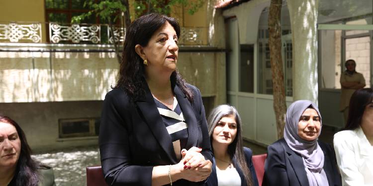 Pervin Buldan Van'da konuştu!