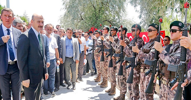 Karşılama mangasında dikkat çeken detay