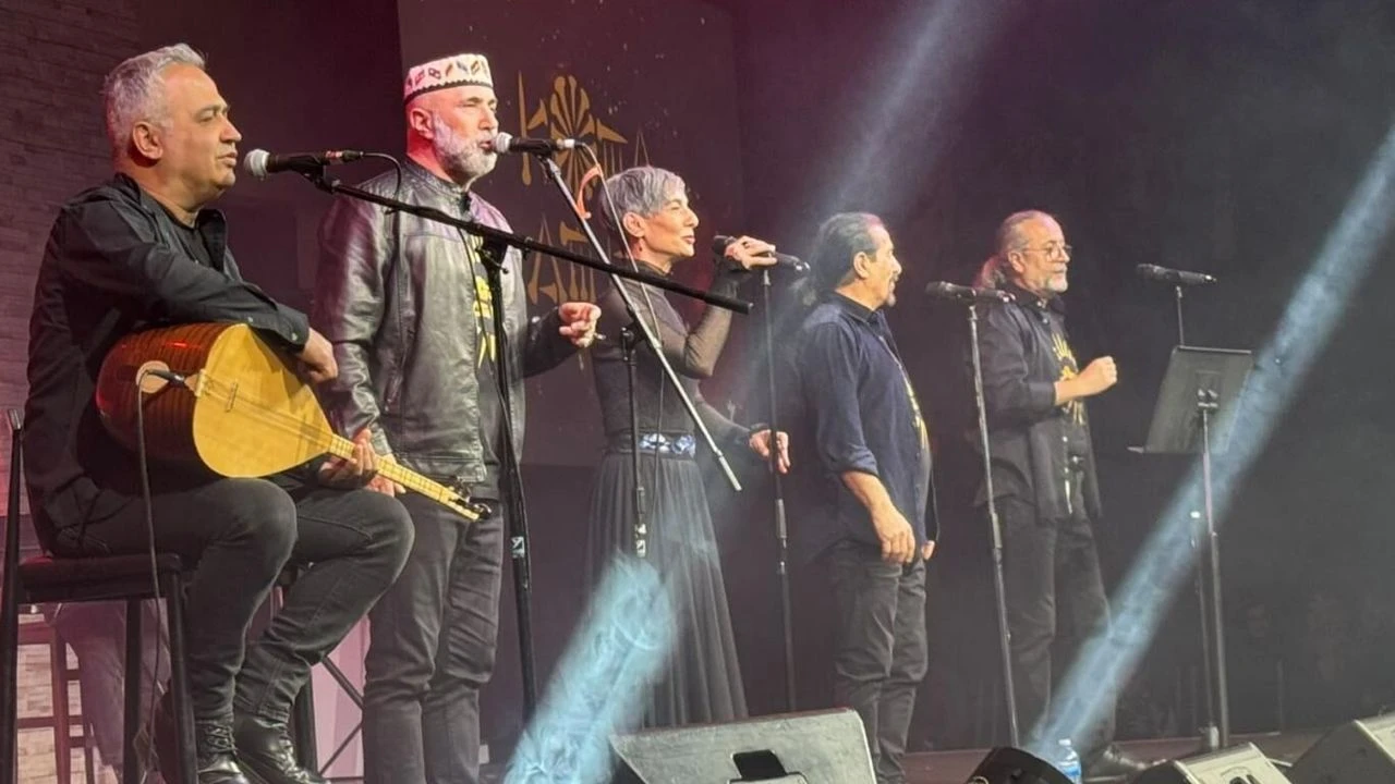 Koma Amed Mardin’de sevenleri ile buluştu!