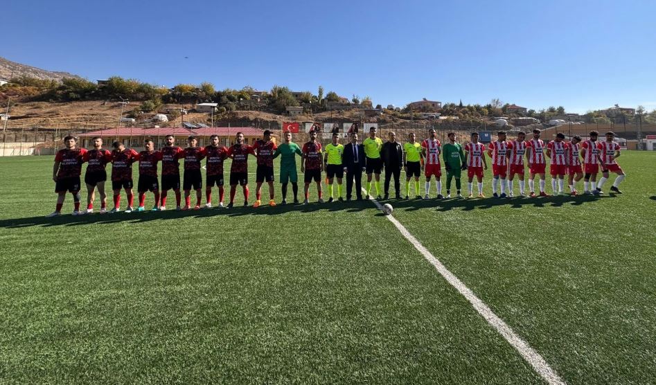 Derecik'te Belediye yönetimi Değişti, Spor Kulübü Askıya Alındı