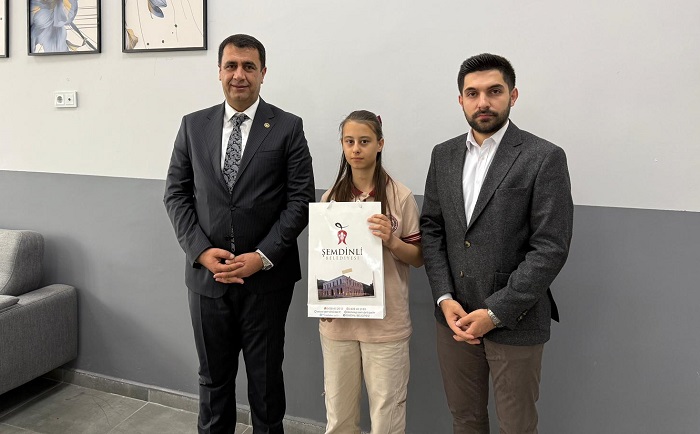 Belediye Başkanı Şakar’dan Türkiye Birincisi Öğrenciye Ziyaret