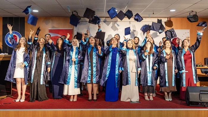 Hakkari Üniversitesi’nde Geleceğin Hemşireleri Kep Attı