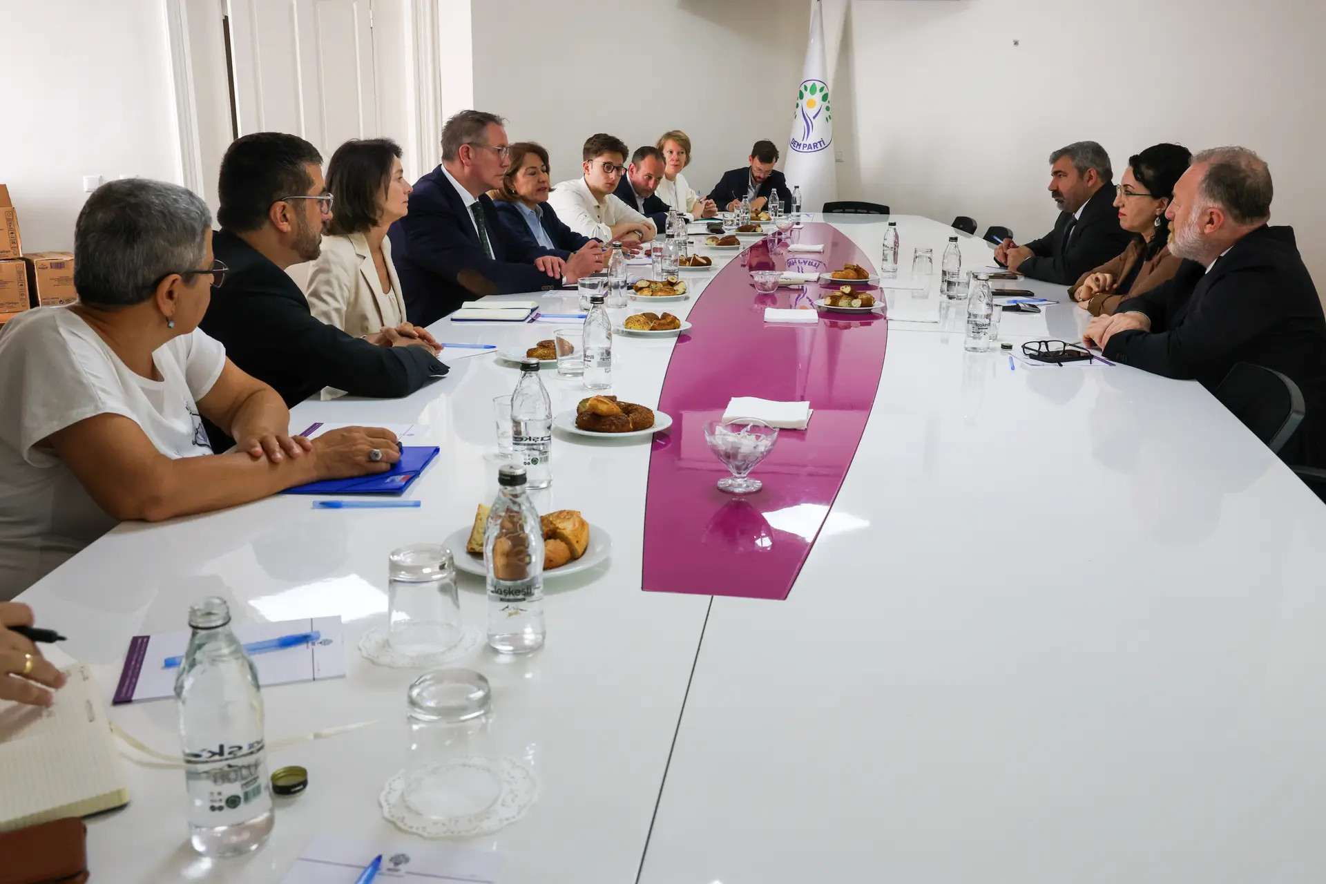 SDP'den DEM Parti'ye ziyaret