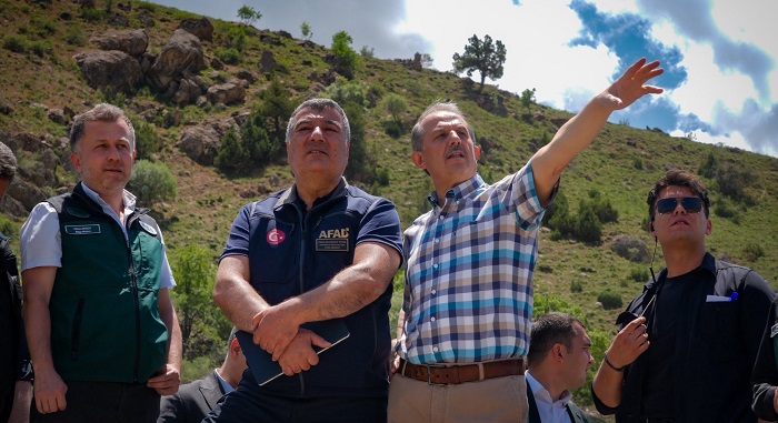 Hakkari’deki Heyelan Sahasında Risk Değerlendirmesi Yapıldı