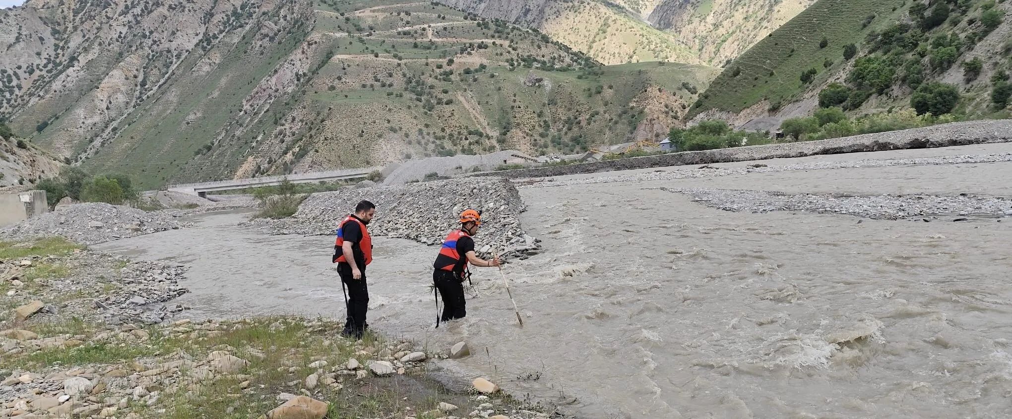 Hakkari’de Korku Dolu Anlar: Çoban zap suyuna kapıldı