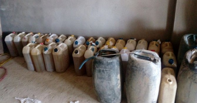 Yüksekova'da 700 litre kaçak yakıt ele geçirildi
