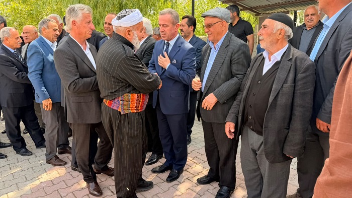 Hakkari yolundaki Ölümlü Kazanın Ardından Aileler Barış Yemeğinde buluştu
