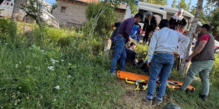 Şemdinli’de motosiklet kazası: Sürücü hastaneye kaldırıldı