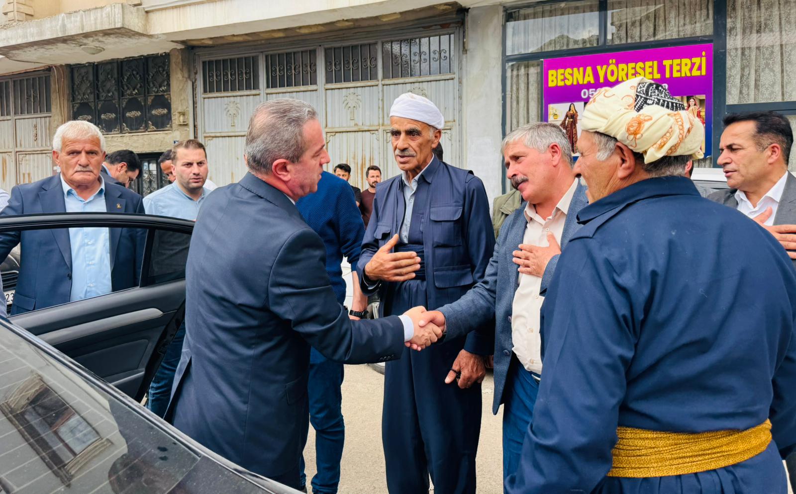 AK Parti Hakkâri Teşkilatından Şemdinli’de Taziye Ziyareti
