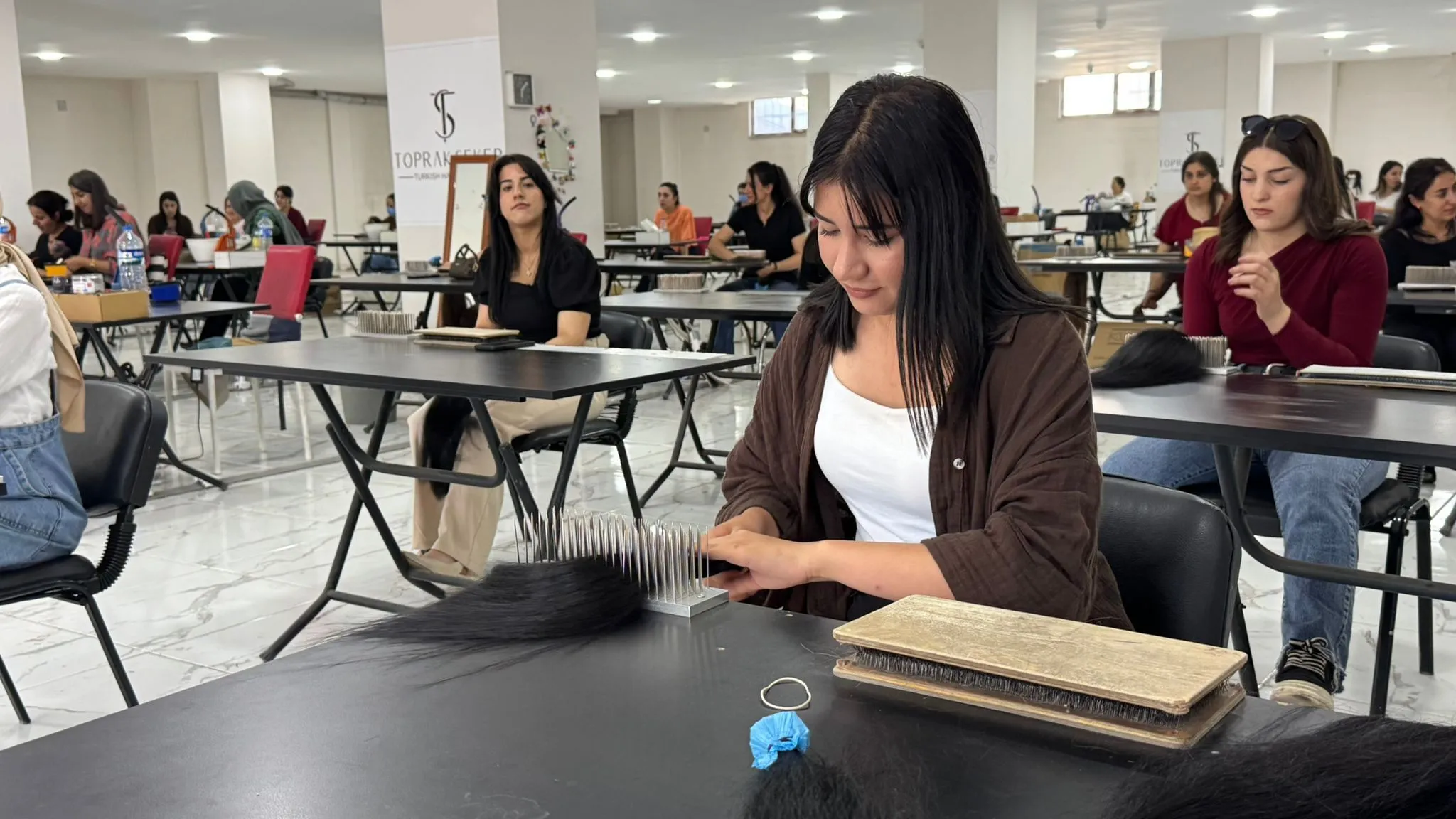 Yüksekova'da 200 kadın VEDAŞ nedeniyle İşsiz Kalacak