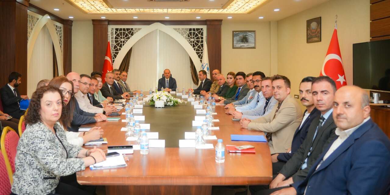 Hakkari'de Bağımlılıkla Mücadele Masaya Yatırıldı