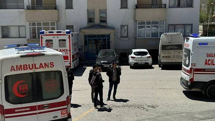 Başkale Sınır Hattında Patlama: 3 Asker Yaralandı
