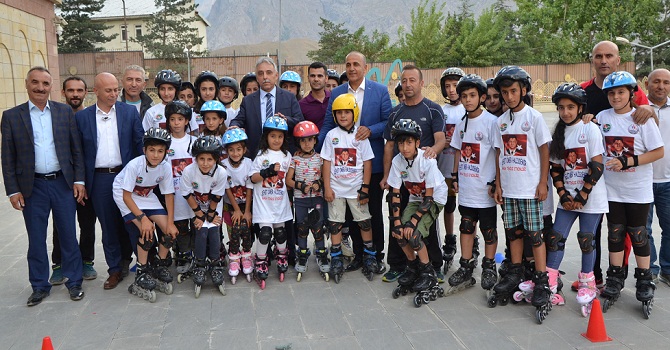 Hakkari'de, masa tenisi ve tekerlekli paten yarışmaları düzenlendi