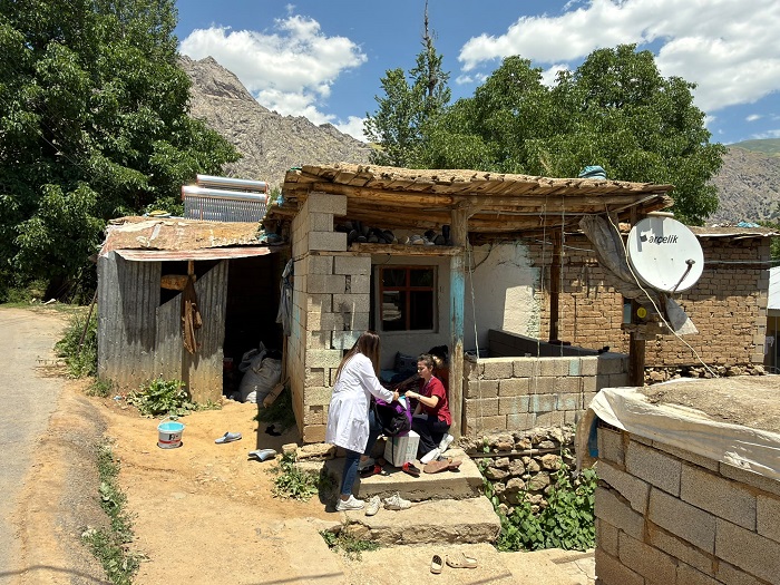 Hakkari'de Mobil Kanser Tarama Hizmeti Devam Ediyor