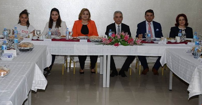 Cumhuriyet başsavcısı Şahin'e veda yemeği!