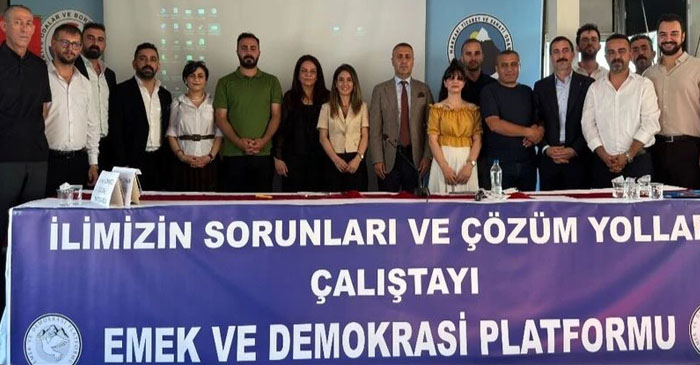 Hakkari’nin Sorunları Masaya Yatırıldı, Çalıştay Çözüm Çağrısıyla Sona Erdi