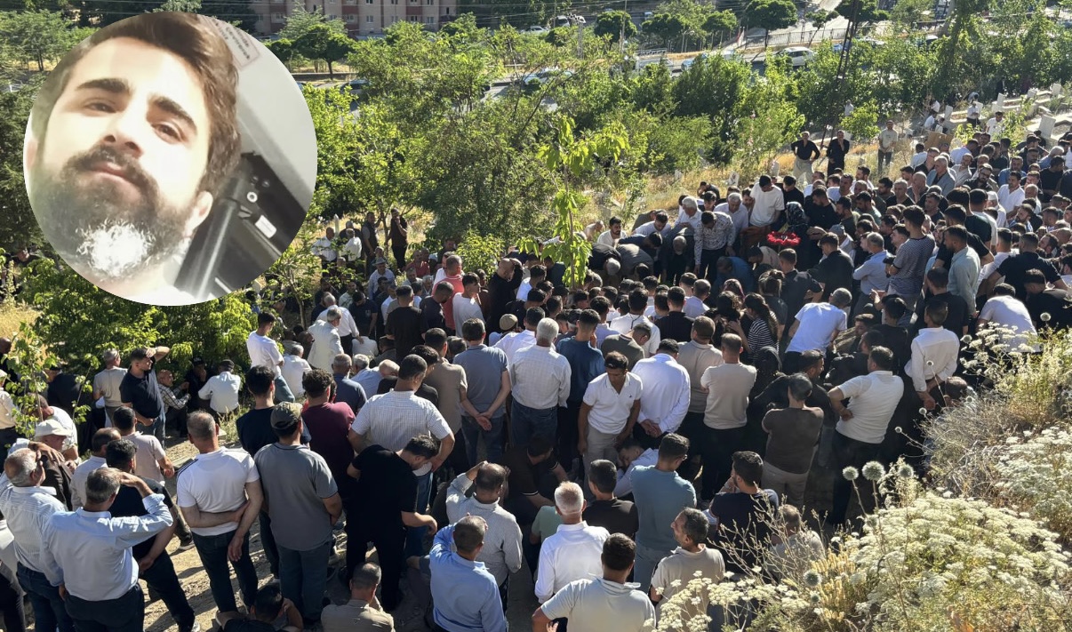 Hakkari'deki kazada yaşamını yitiren Ertunç toprağa verildi