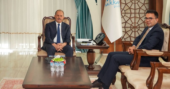 Hakkari'nin Yeni Başsavcısı Ufuk Turan, Vali Taşyapan'ı Ziyaret Etti