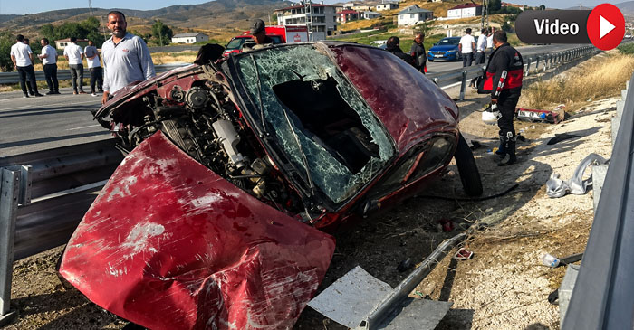 Hakkâri-Van yolunda acı kaza: 1 ölü, 3 yaralı