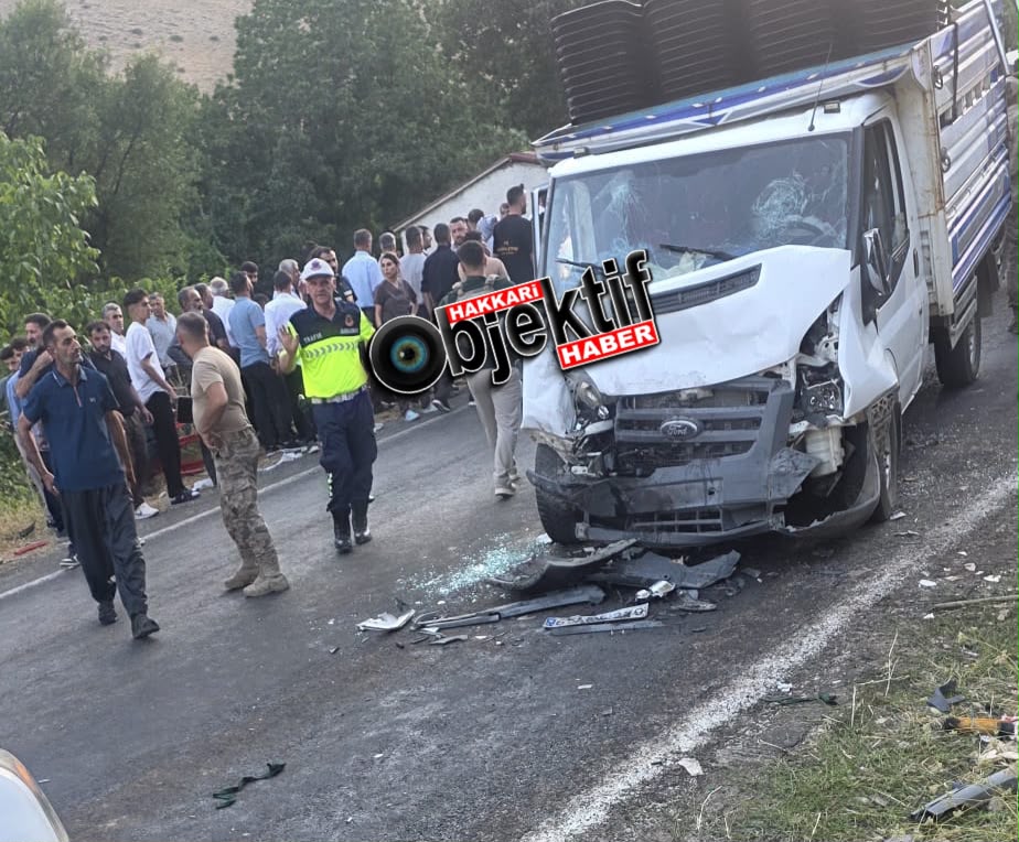 Hakkari’de Feci Kaza: 1’i Ağır 5 Yaralı