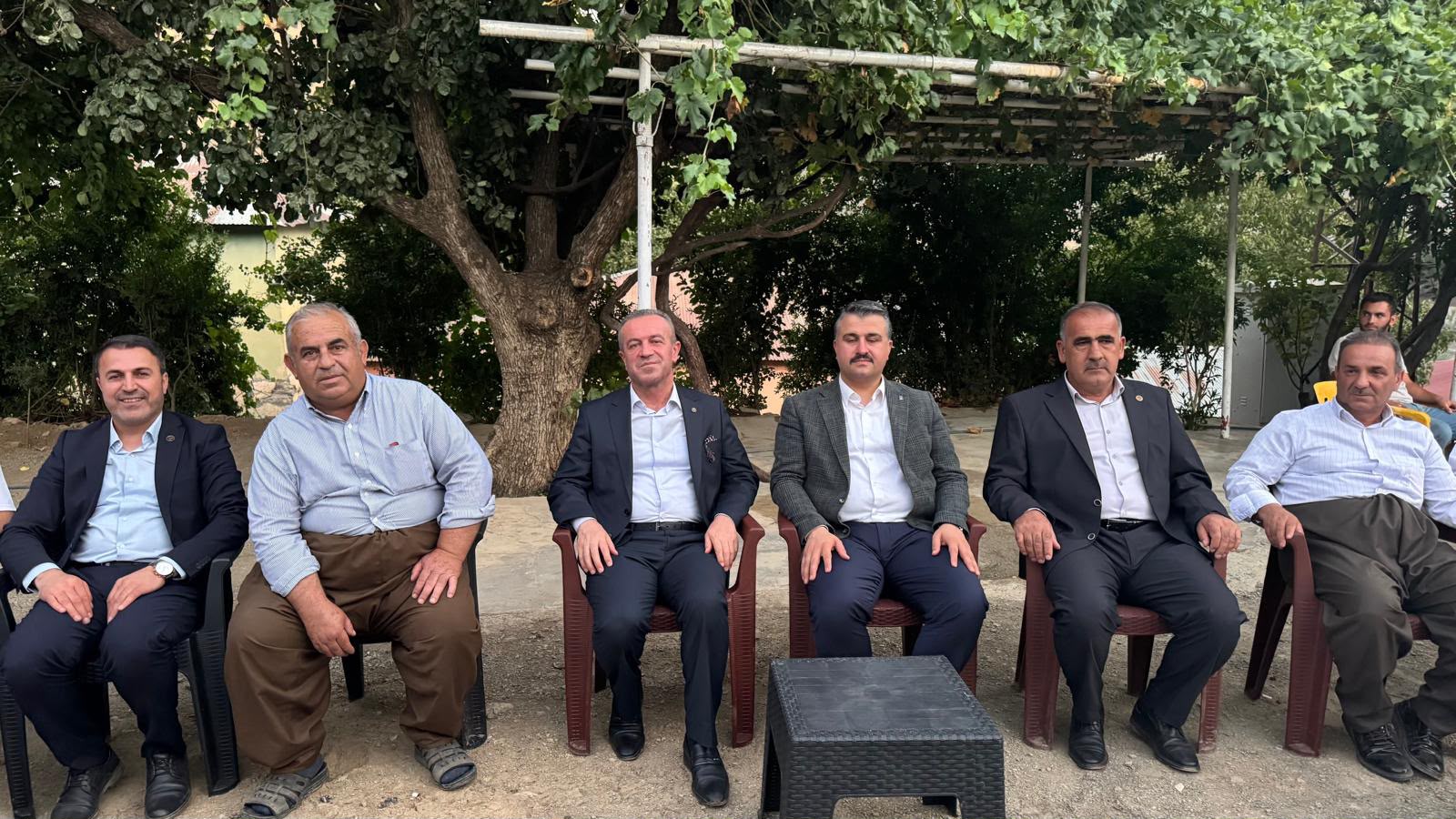 AK Parti heyetinin üçüncü durağı Derecik oldu