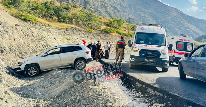 Hakkari'de Trafik kazası: Yaralılar var